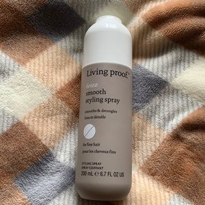 Living Proof Smooth Styling Spray